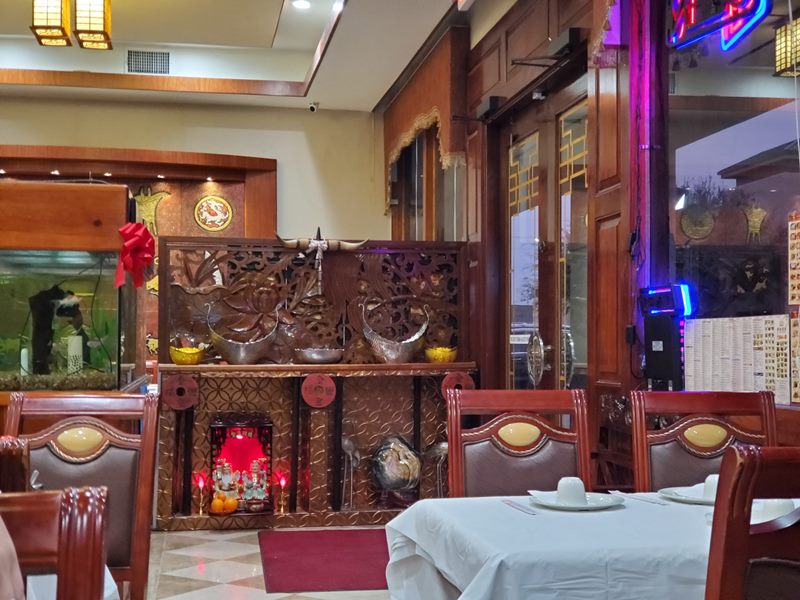 Golden Dumpling House interior